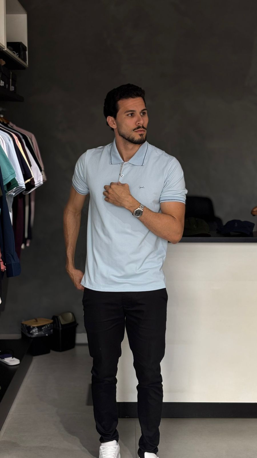 Camisa Polo Masculina Piquet Azul Bebê com Detalhes Azul Marinho